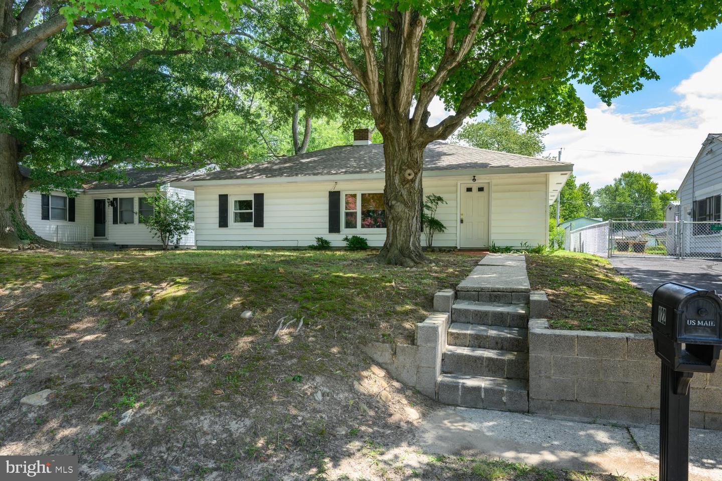 122 Prospect Ave Property Photo 2