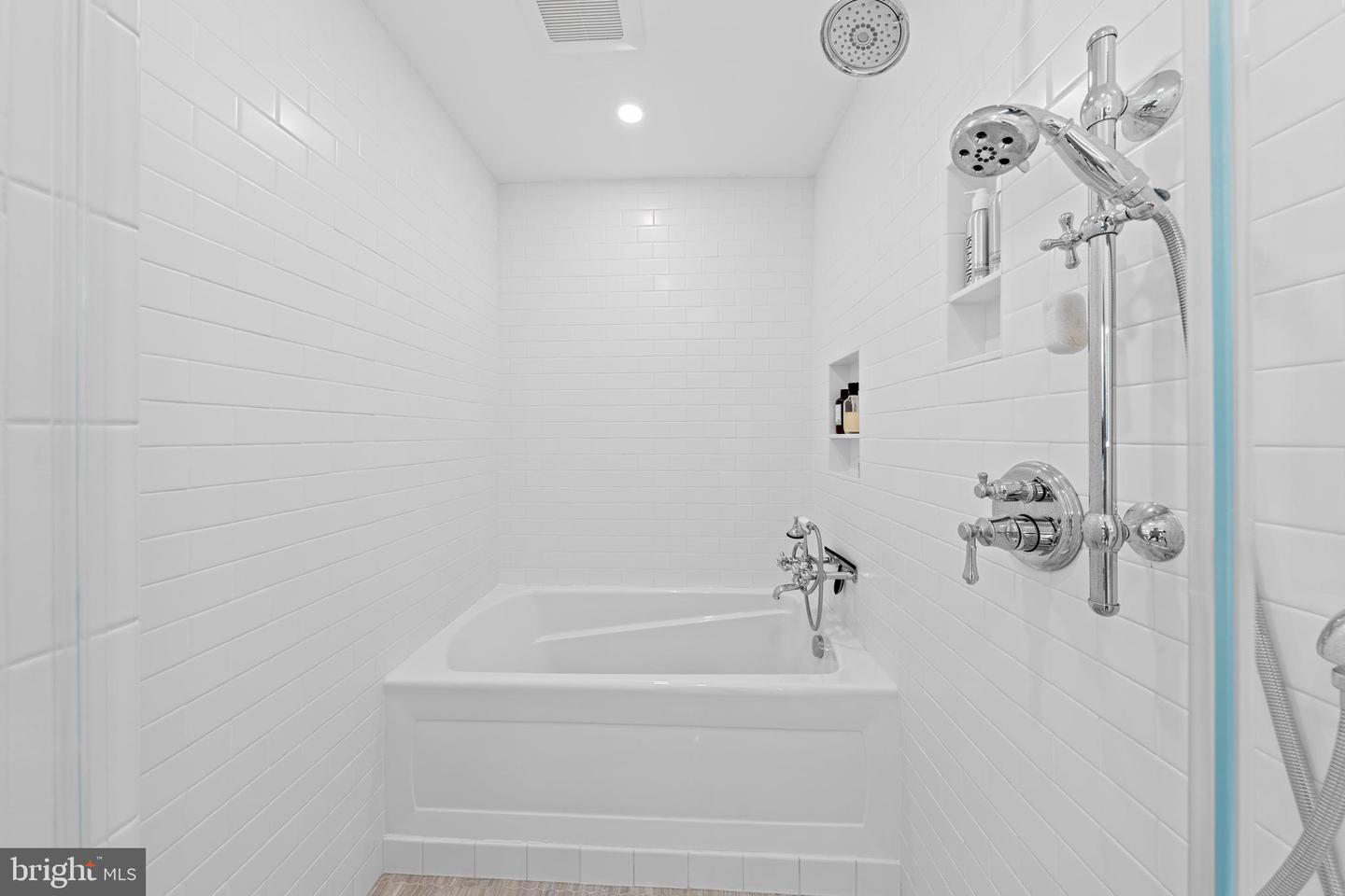 204 Brookletts Ave Property Photo 36