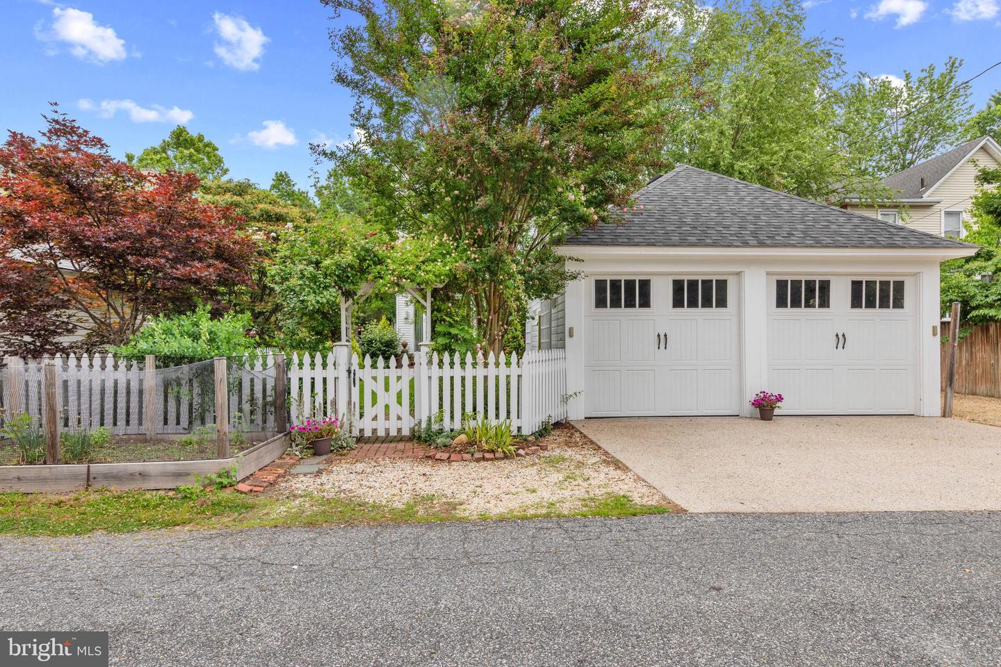 204 Brookletts Ave Property Photo 61