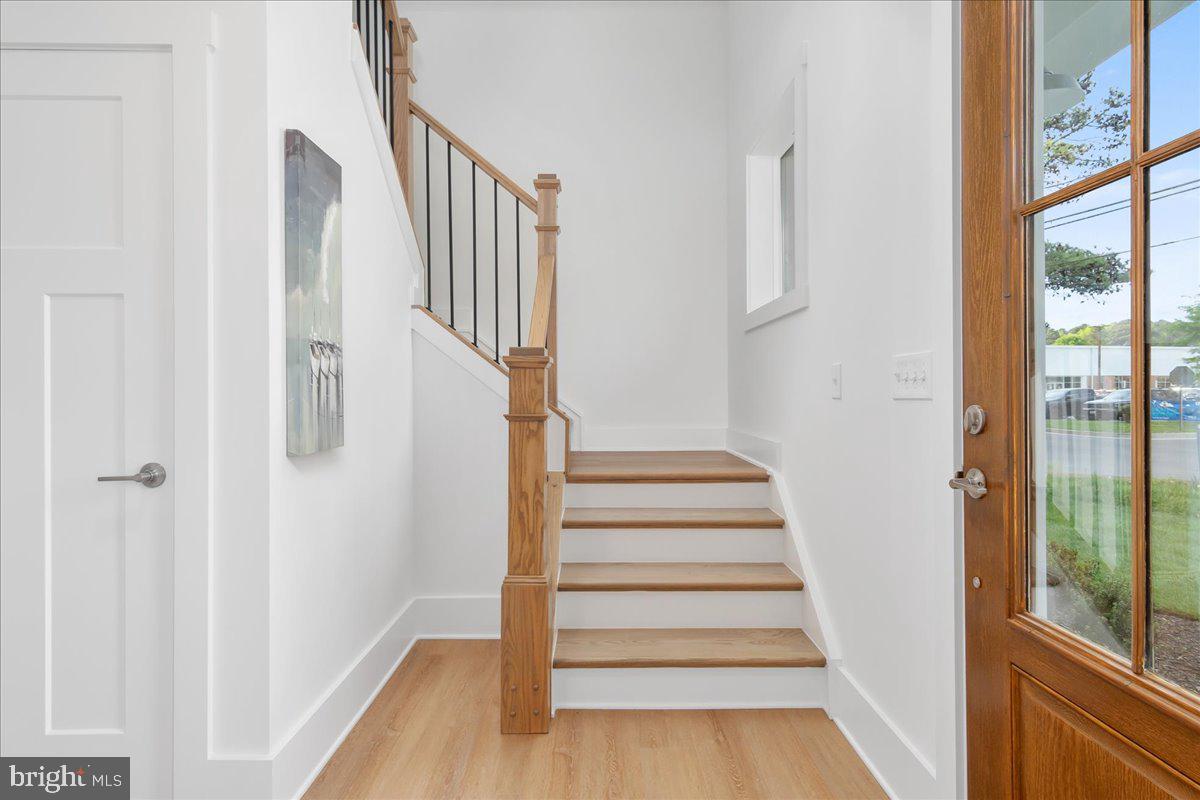 807 Radcliff Ave Property Photo 23