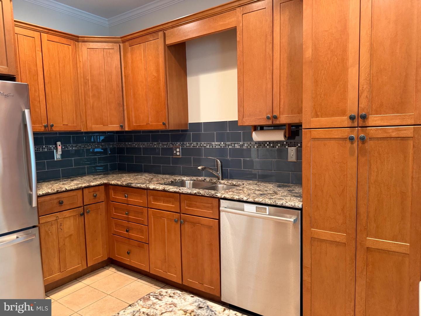 28461 Pinehurst Cir Property Photo 5