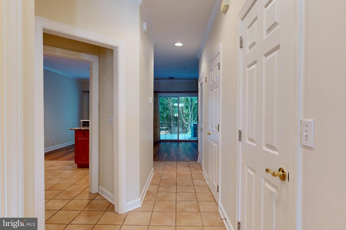 28461 Pinehurst Cir Property Photo 10