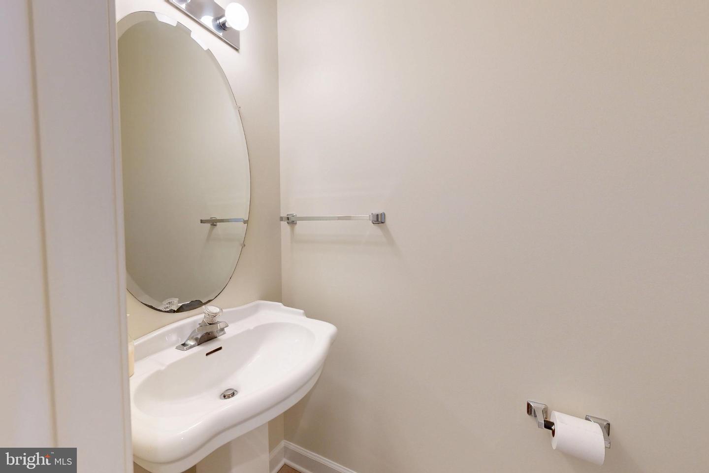 28461 Pinehurst Cir Property Photo 22