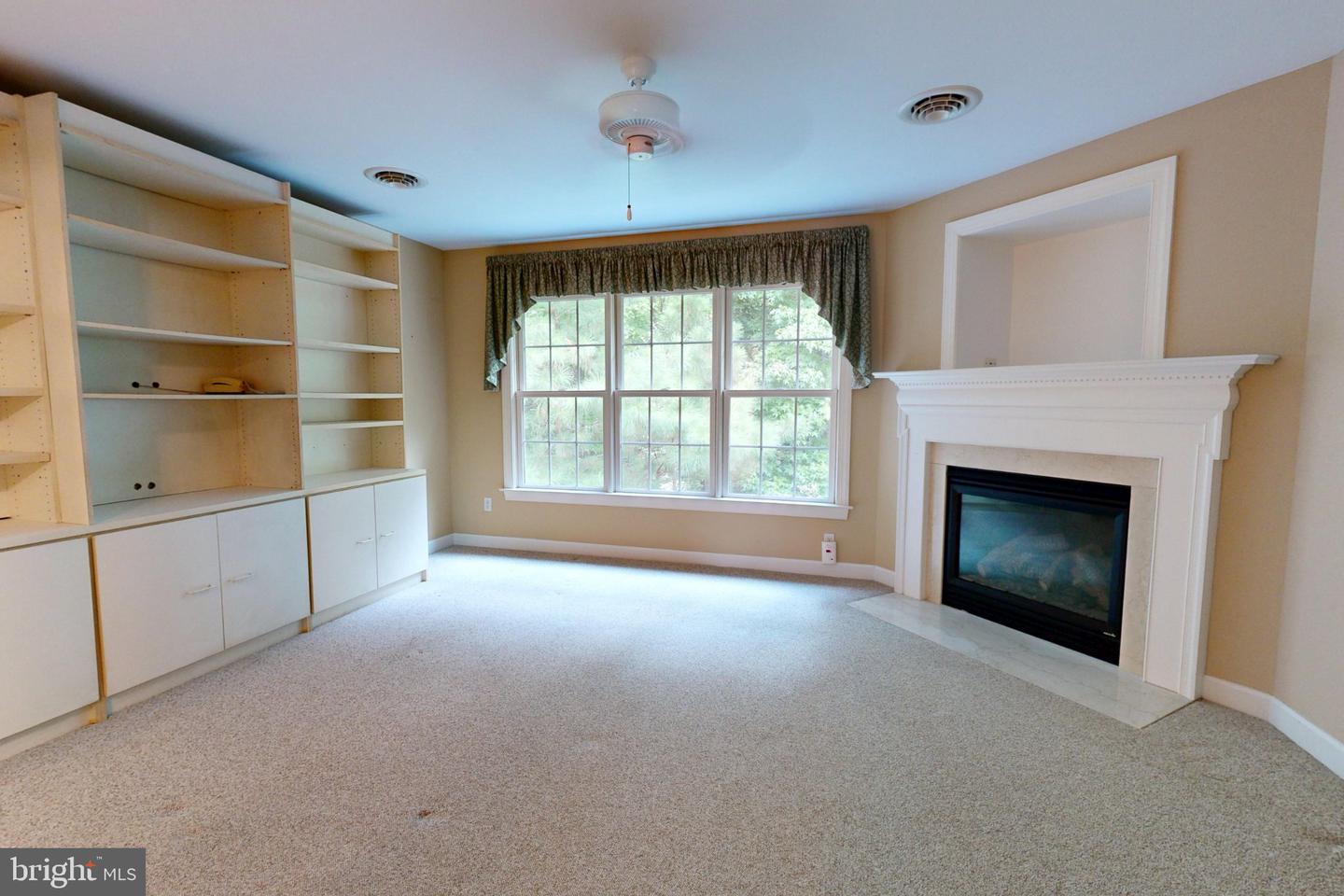 28461 Pinehurst Cir Property Photo 33