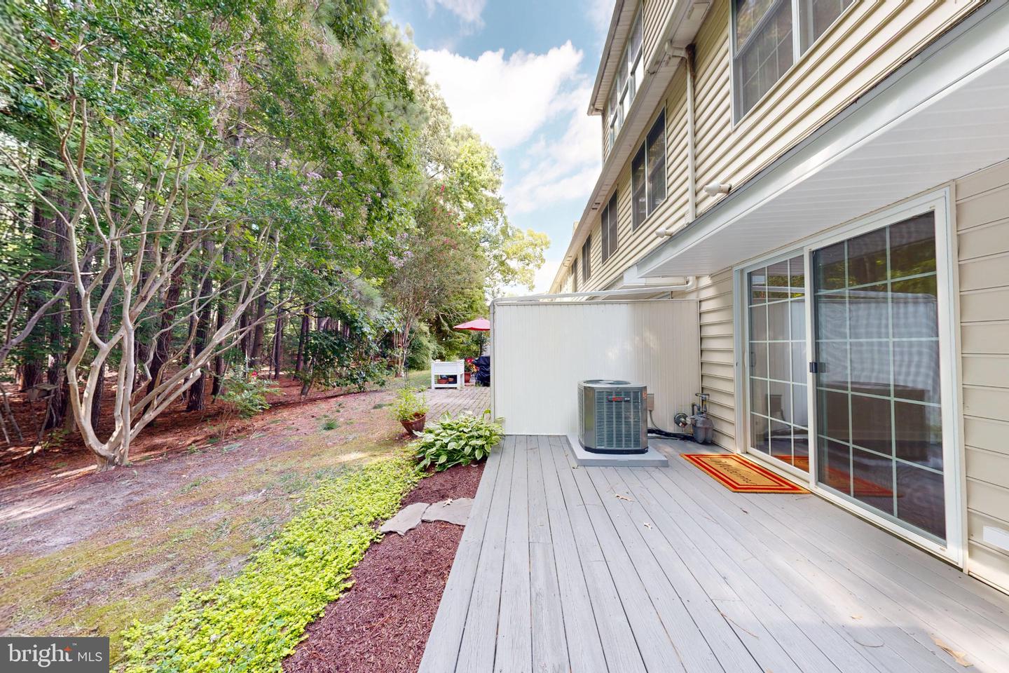 28461 Pinehurst Cir Property Photo 43