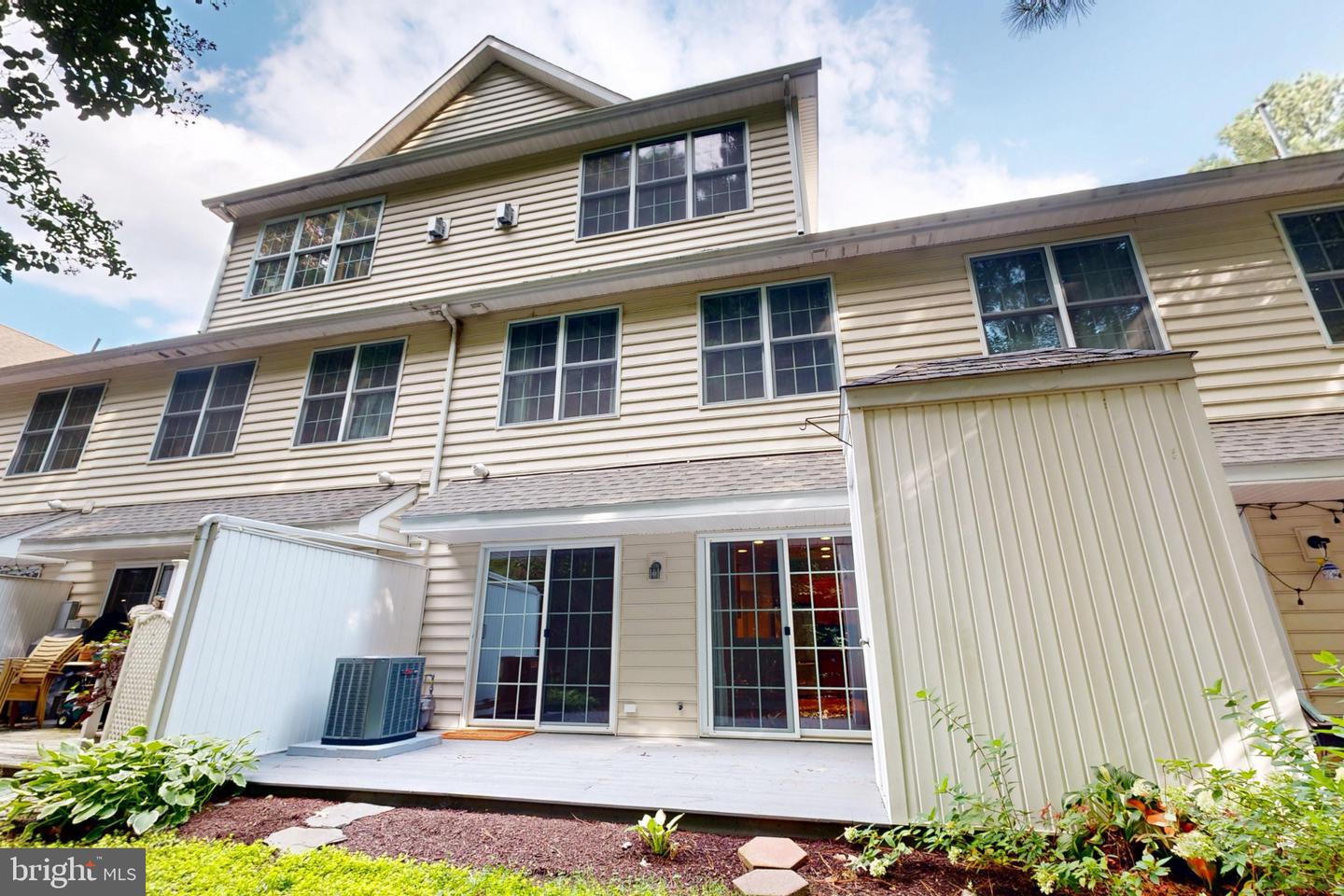28461 Pinehurst Cir Property Photo 45
