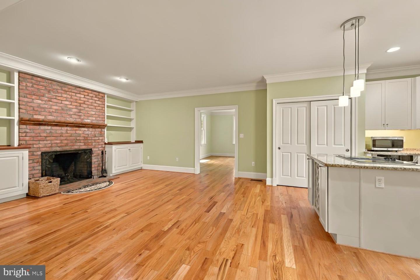 104 Stewart Ave Property Photo 18