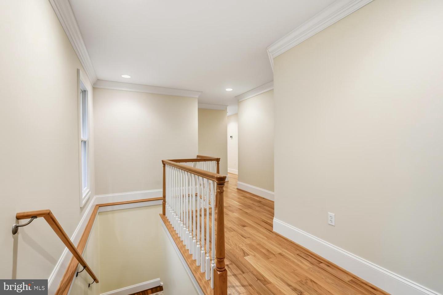 104 Stewart Ave Property Photo 31