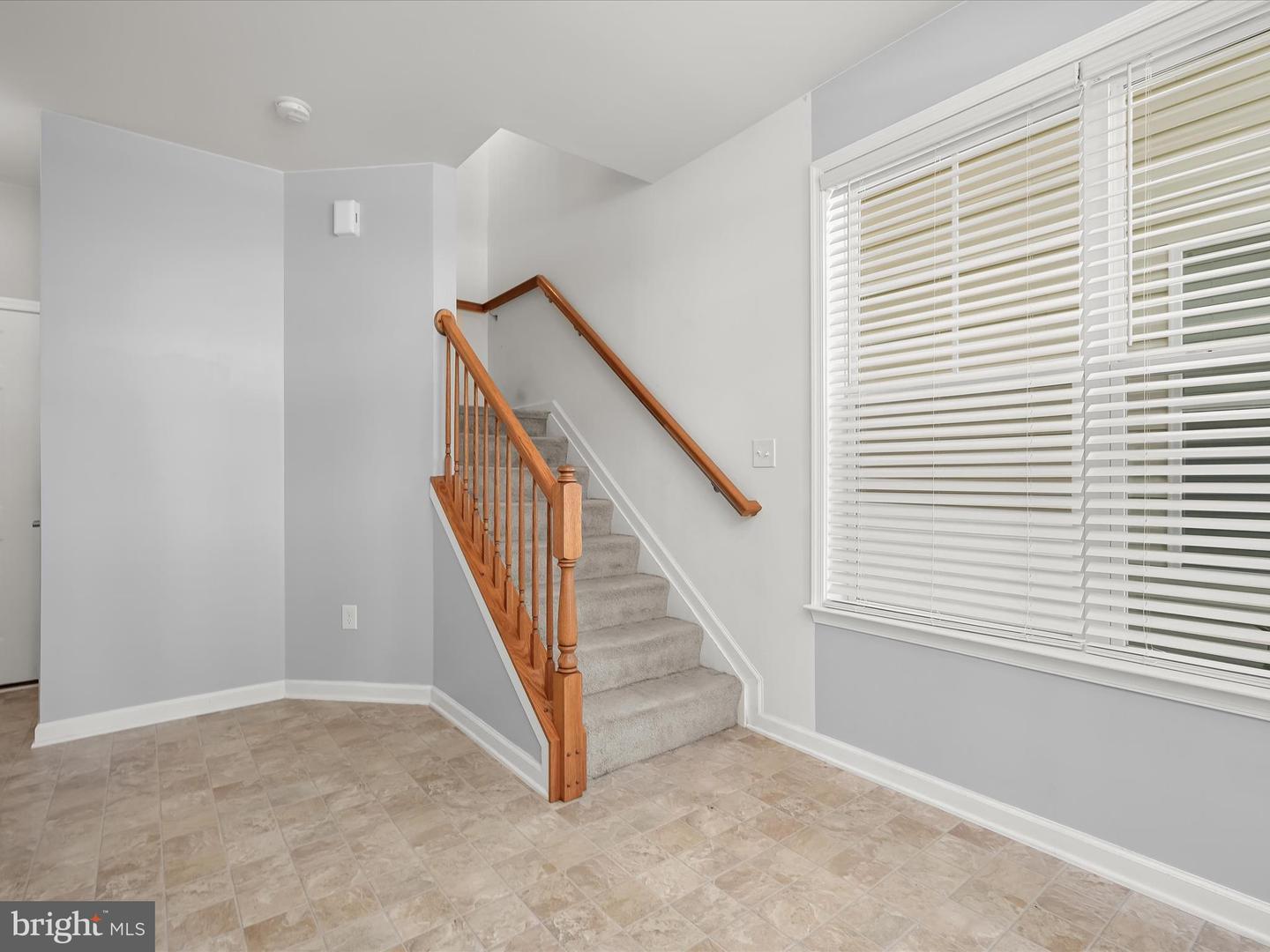 415 Bodkin St Property Photo 3