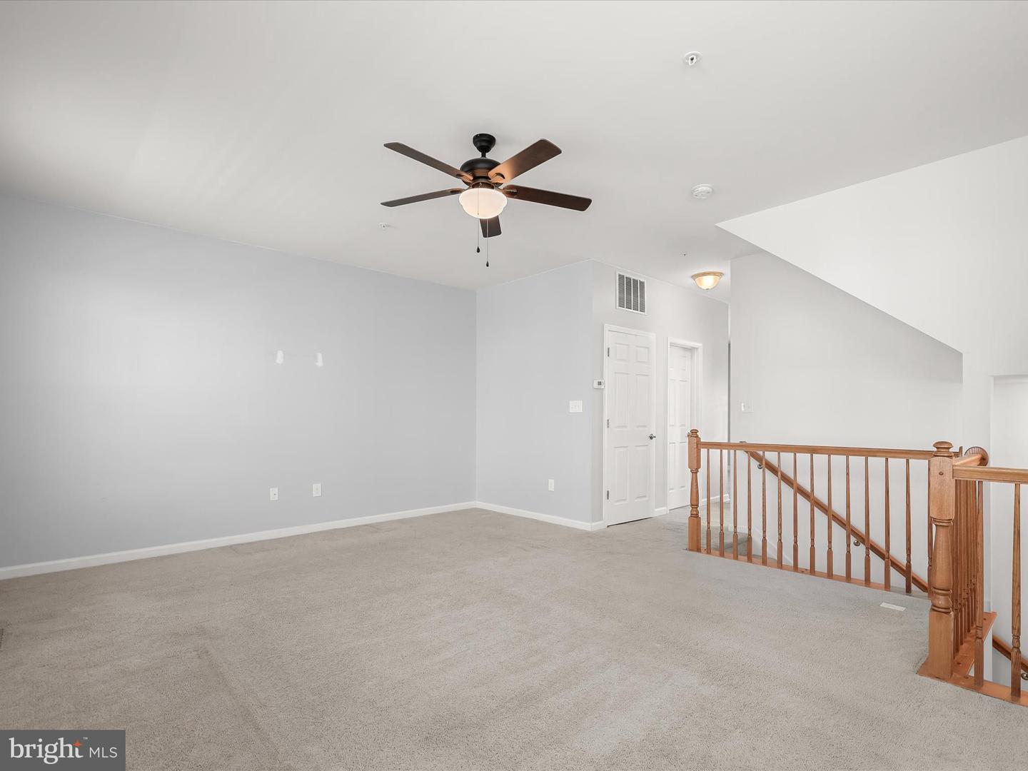 415 Bodkin St Property Photo 4