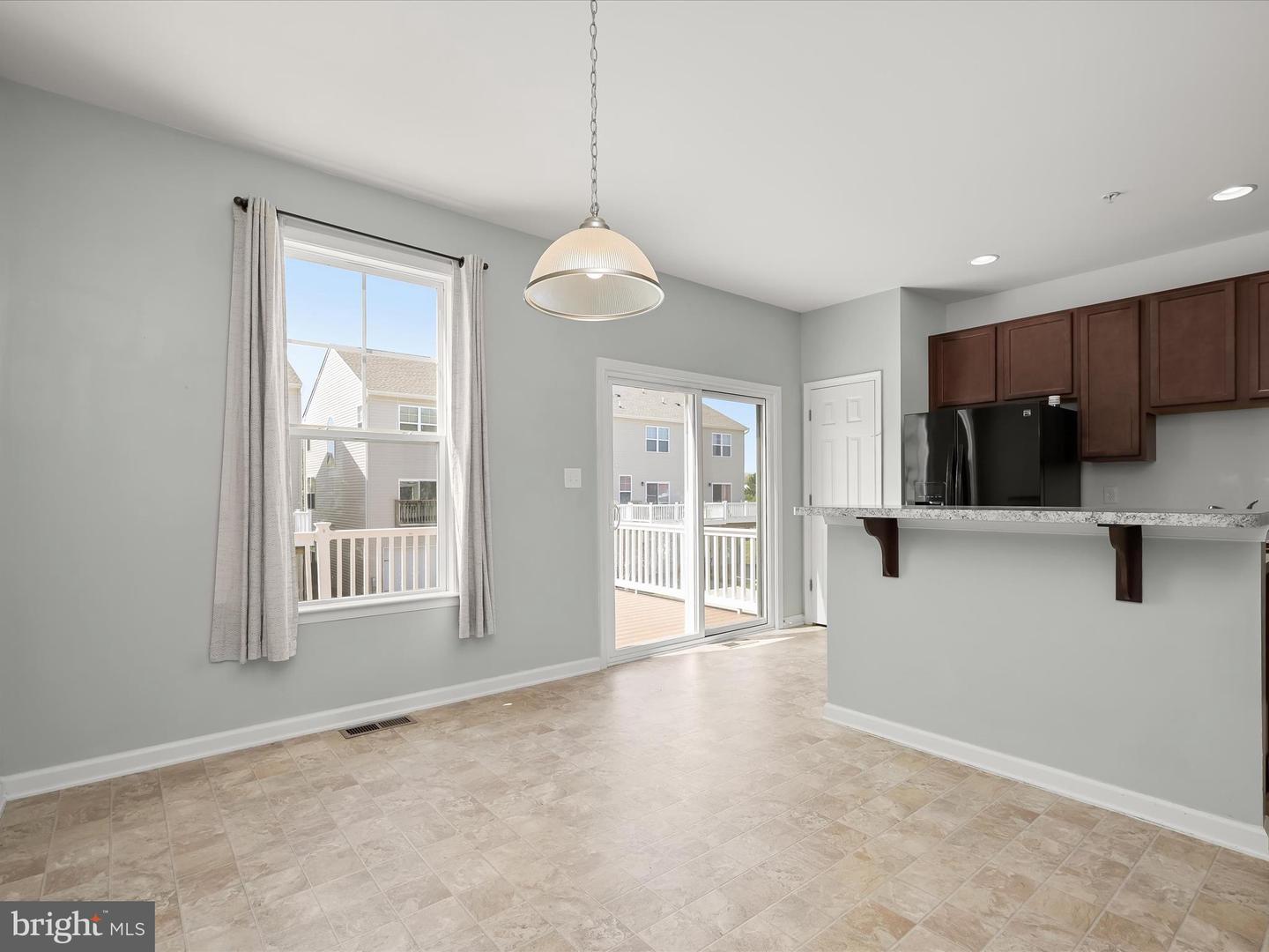 415 Bodkin St Property Photo 8