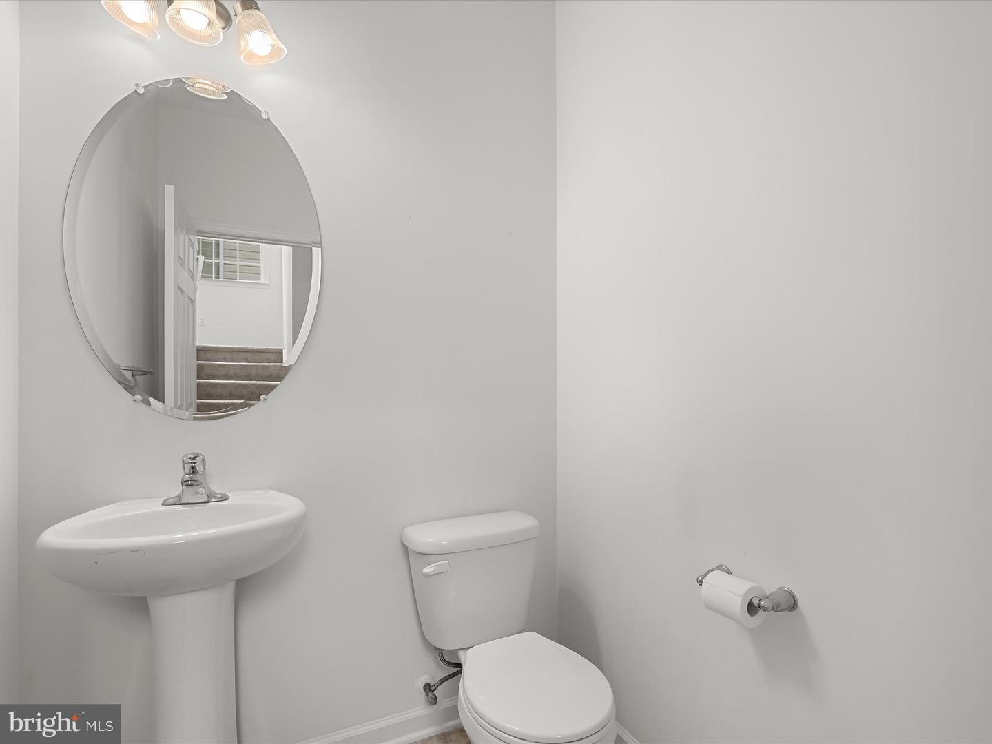 415 Bodkin St Property Photo 17