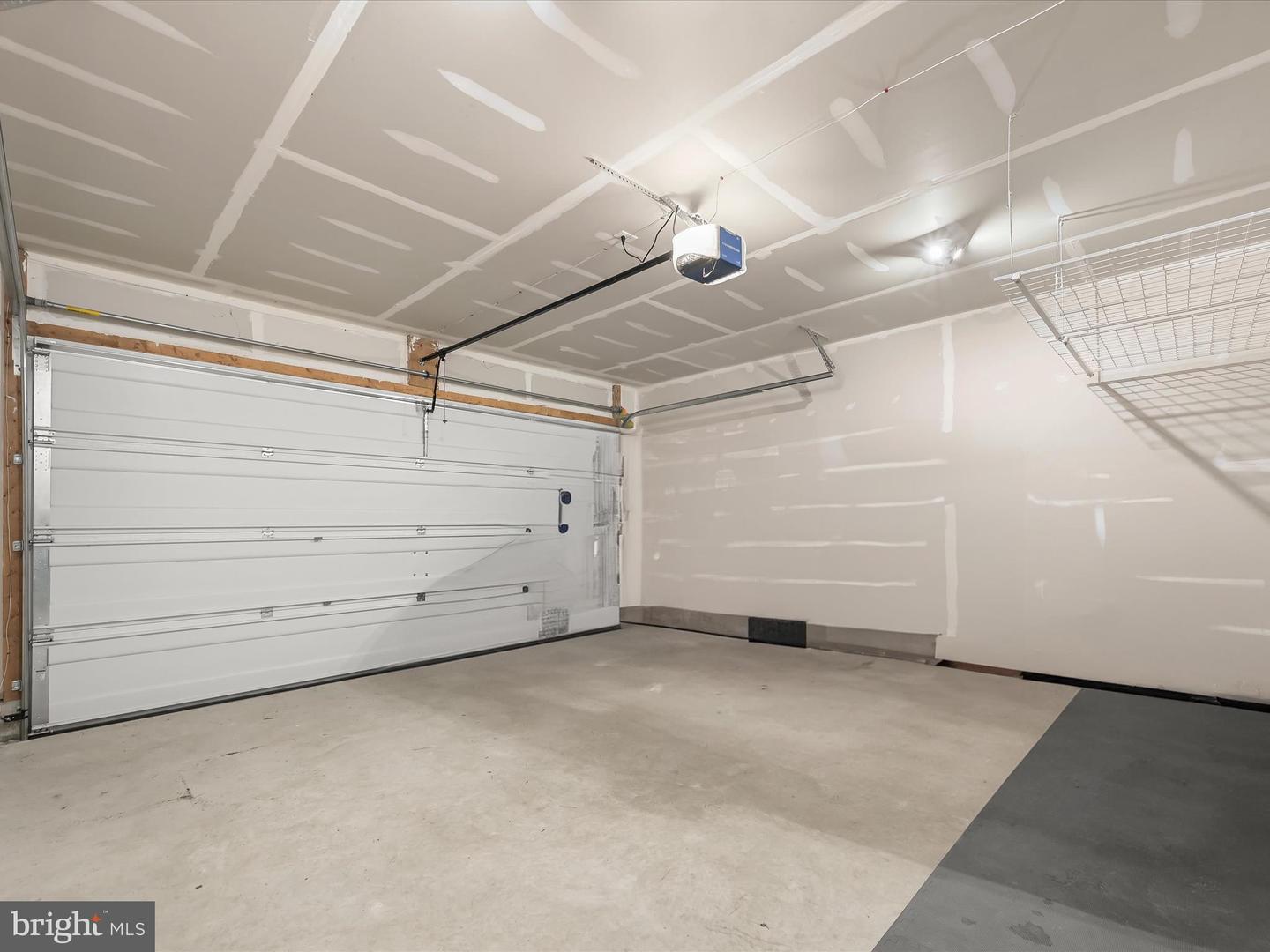 415 Bodkin St Property Photo 28