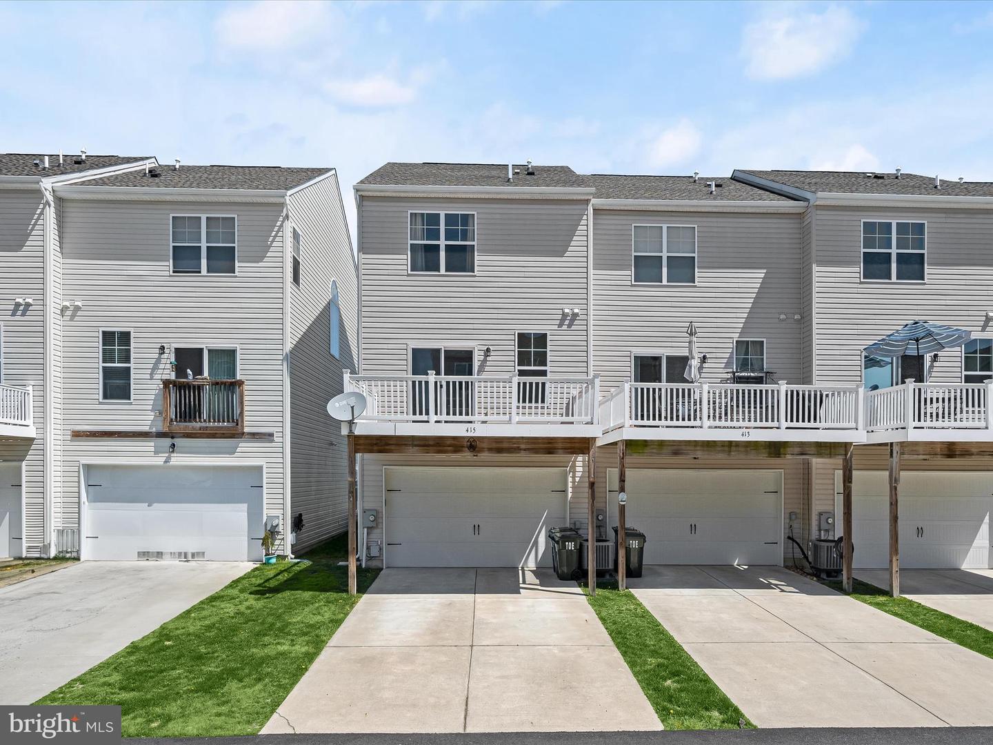 415 Bodkin St Property Photo 32