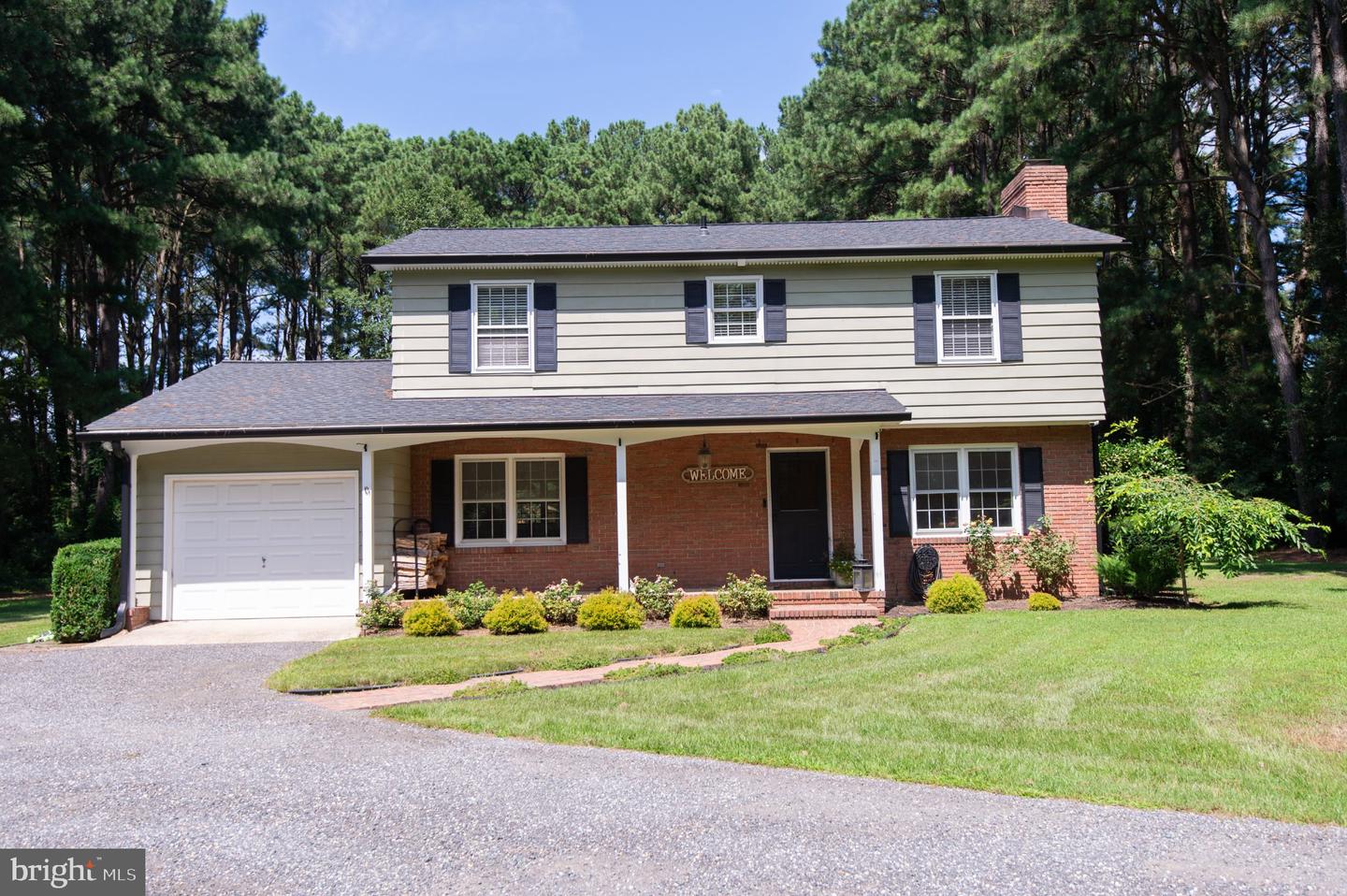 8235 Ingleton Cir Property Photo 3