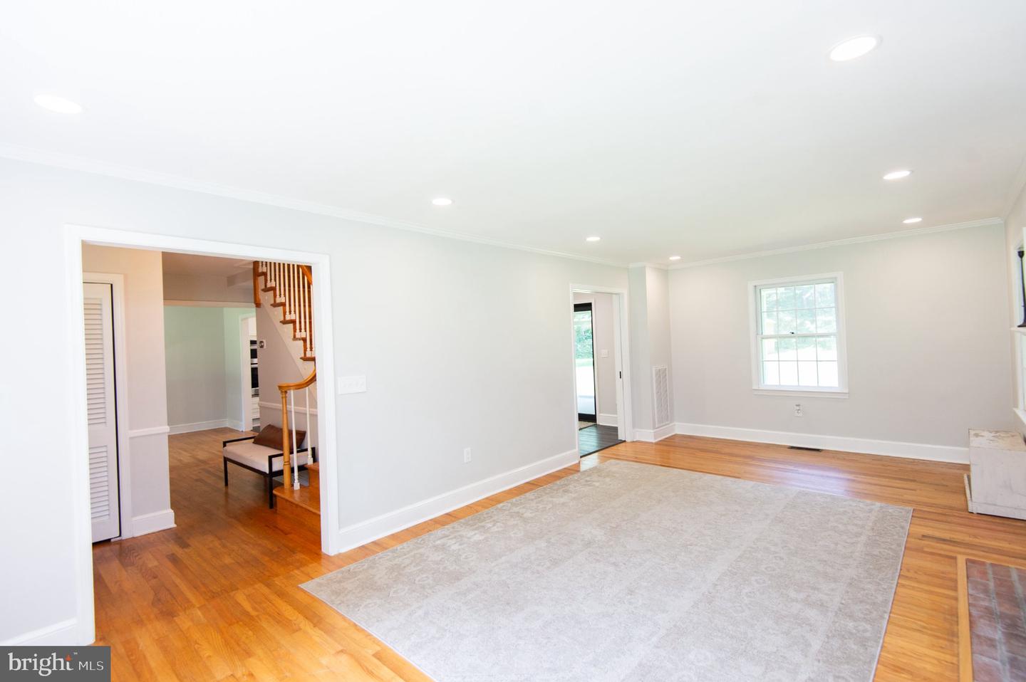 8235 Ingleton Cir Property Photo 13