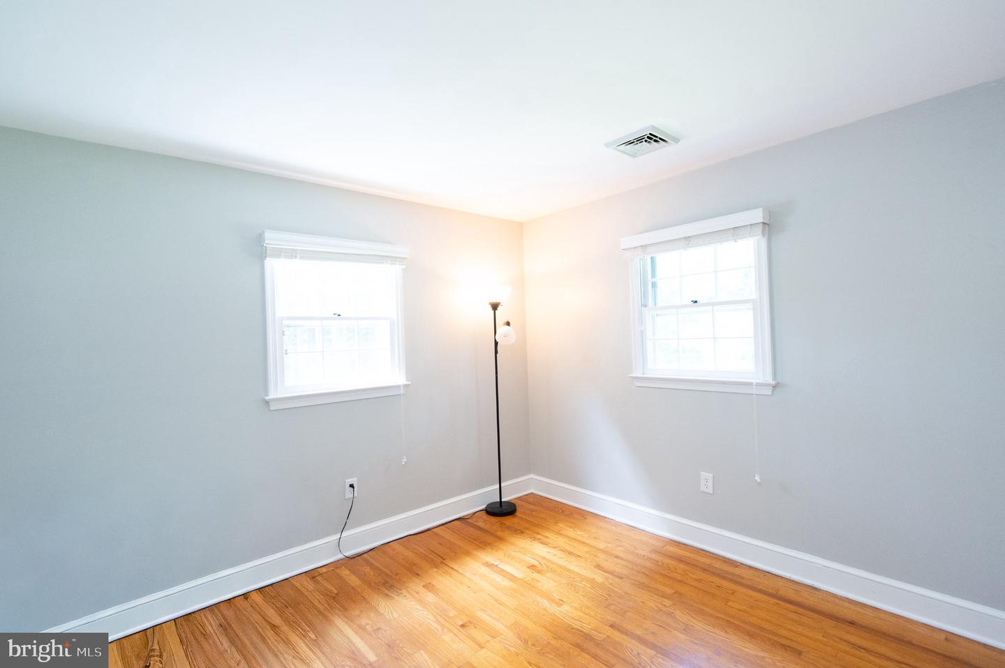 8235 Ingleton Cir Property Photo 40