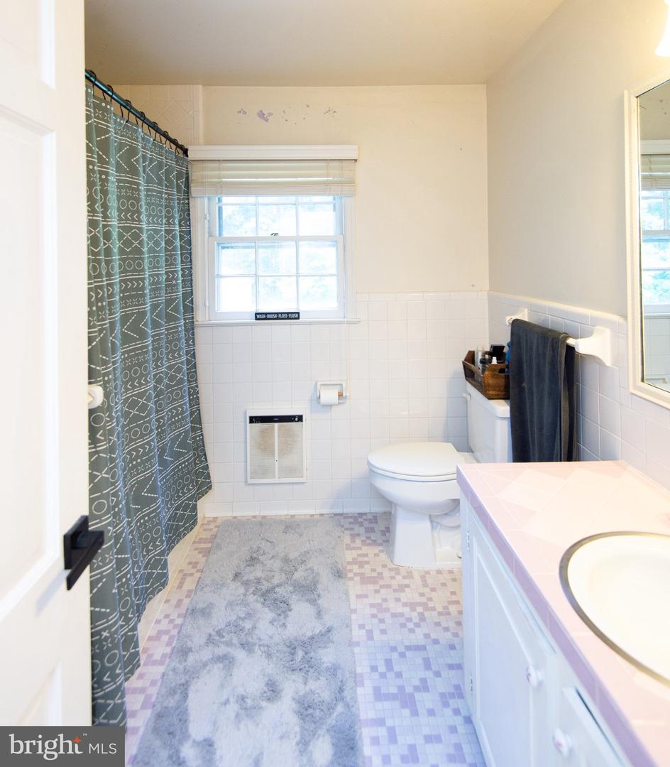 8235 Ingleton Cir Property Photo 43