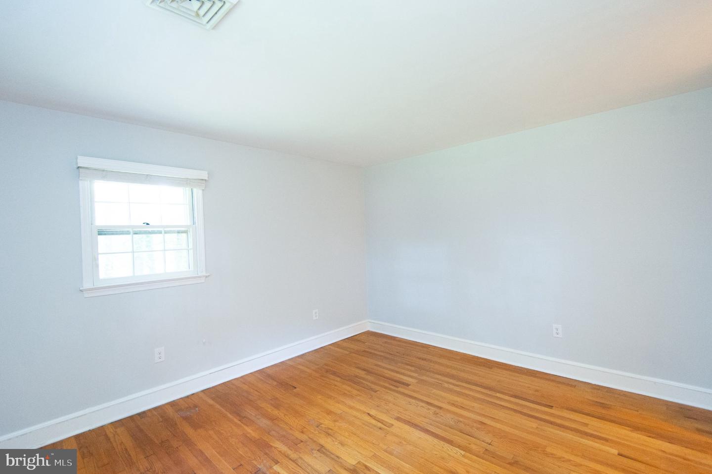 8235 Ingleton Cir Property Photo 47