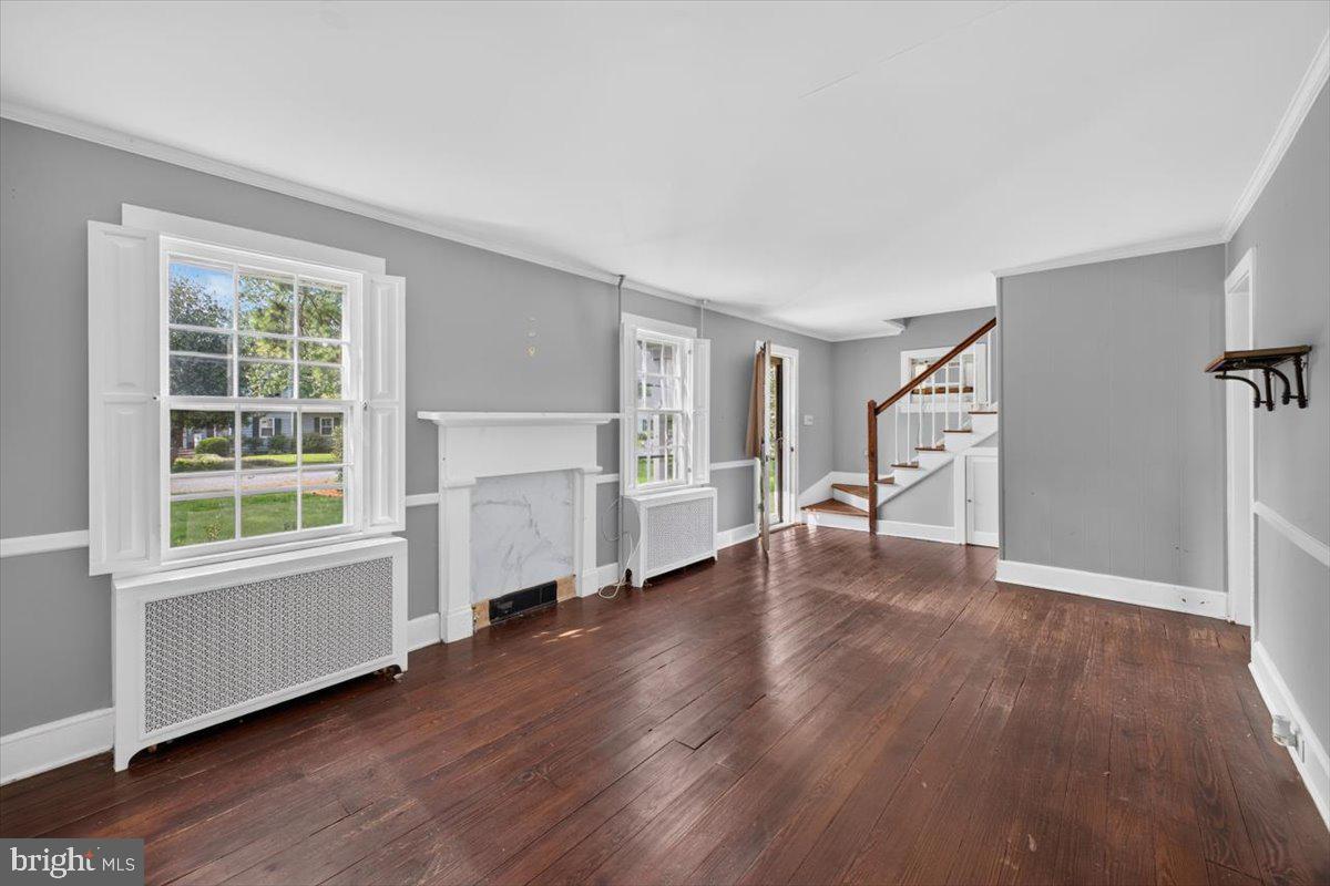 313 Linden Ave Property Photo 5
