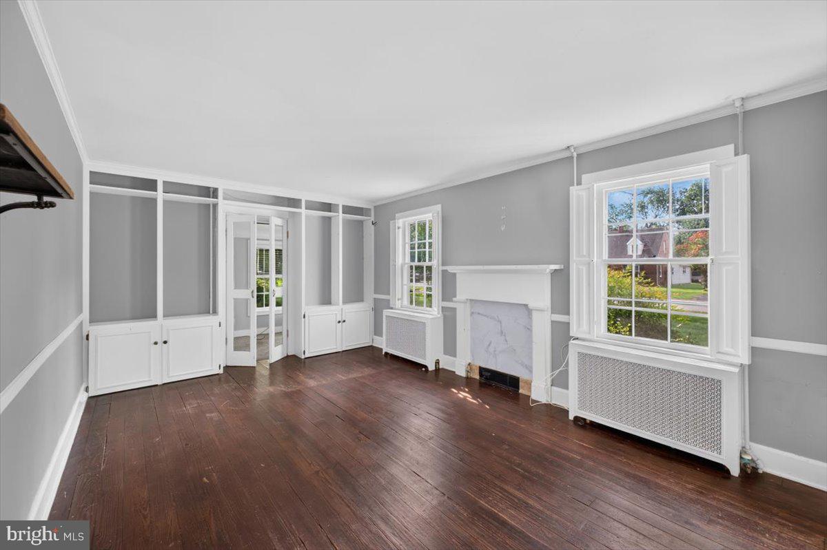 313 Linden Ave Property Photo 6