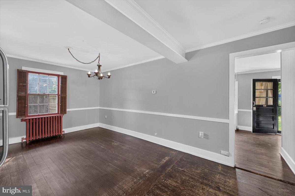 313 Linden Ave Property Photo 11