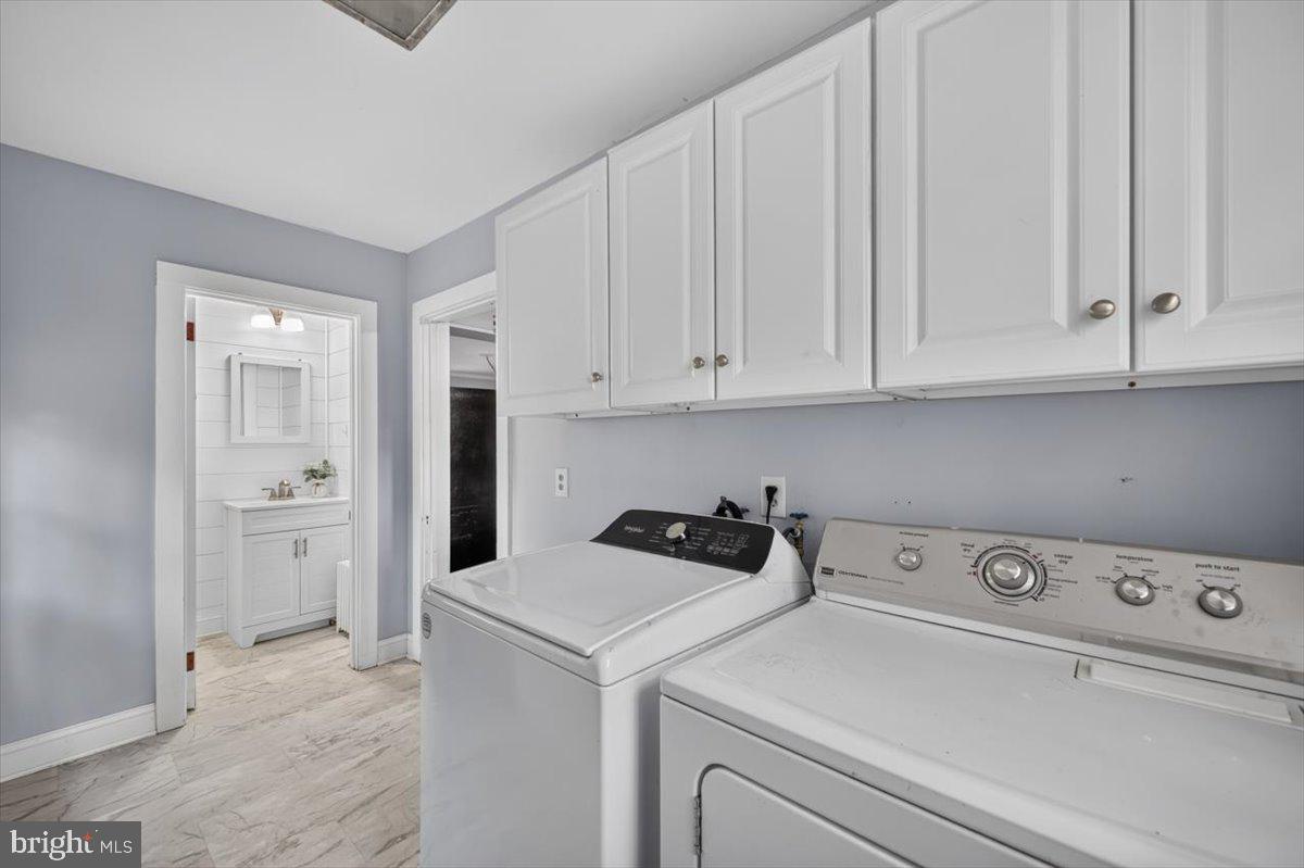 313 Linden Ave Property Photo 17