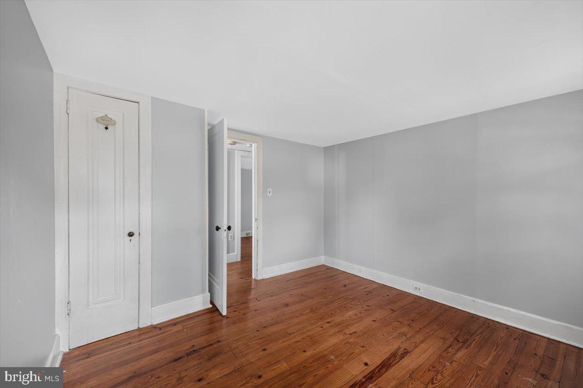 313 Linden Ave Property Photo 24