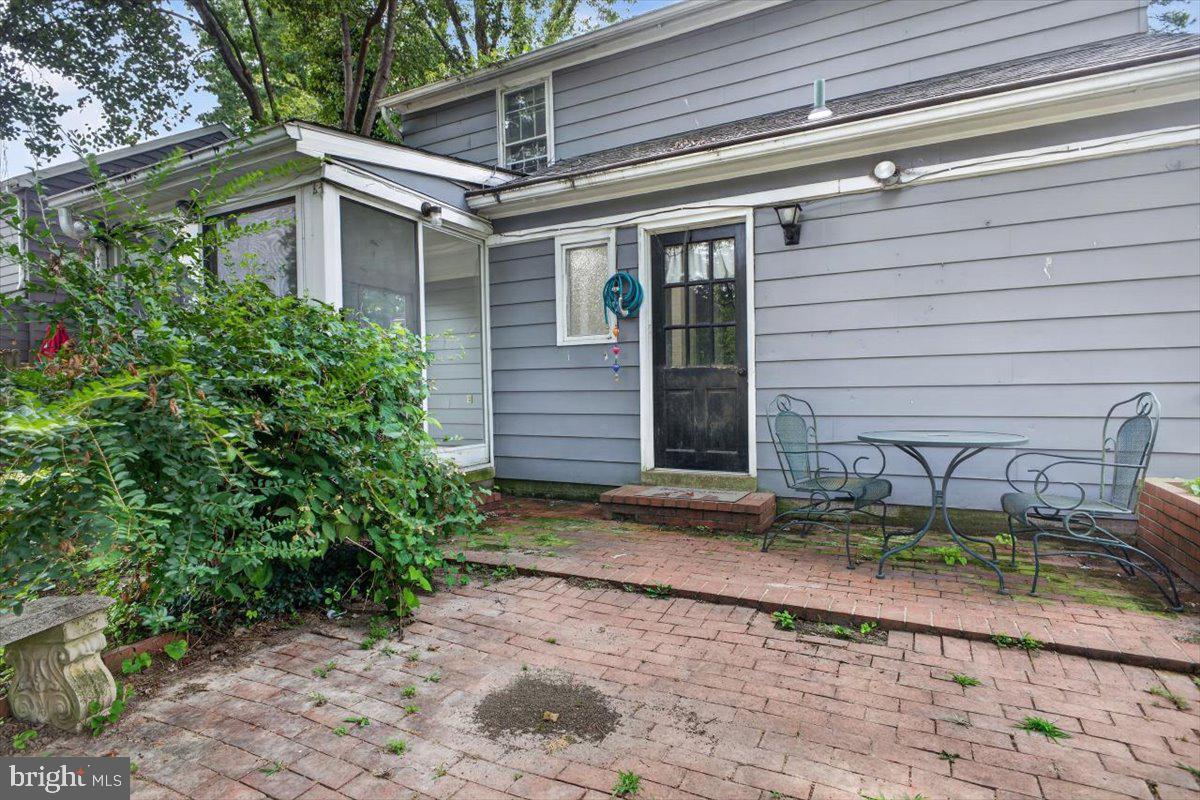 313 Linden Ave Property Photo 29