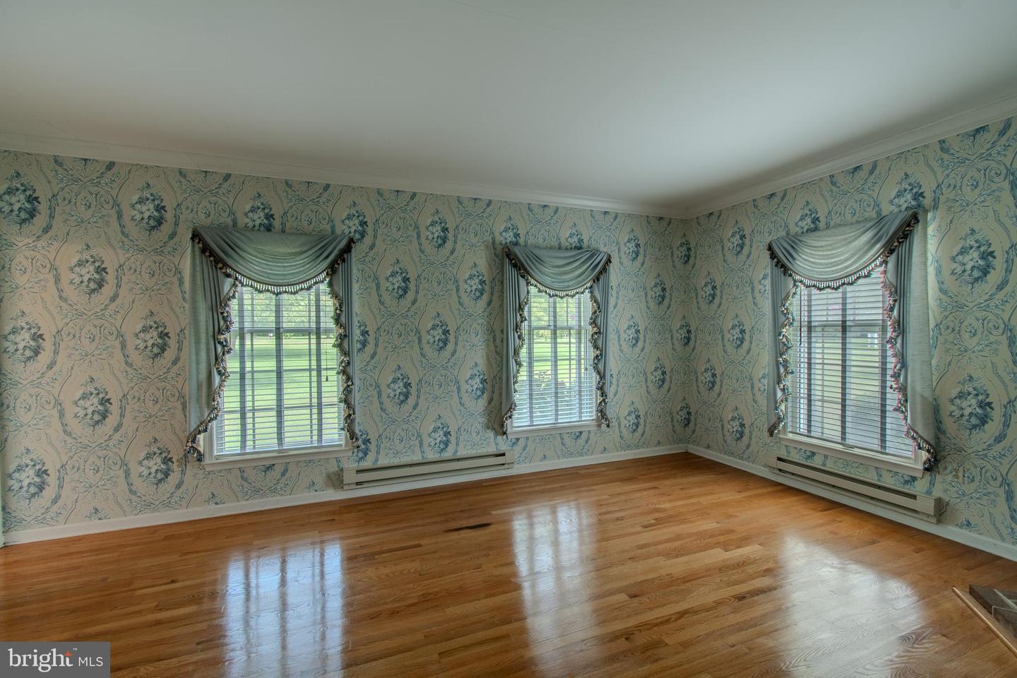 6253 Middle Point Rd Property Photo 15