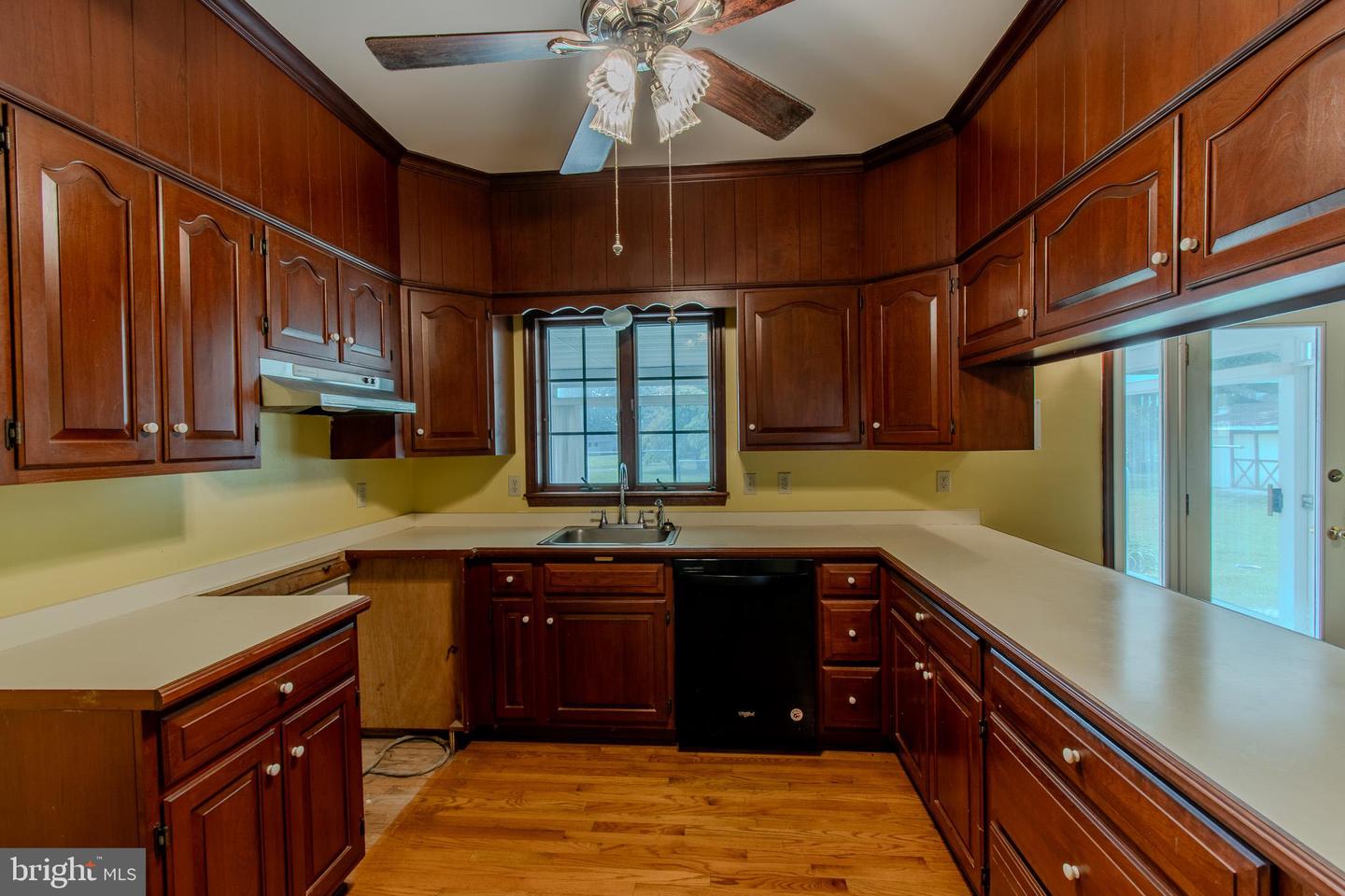 6253 Middle Point Rd Property Photo 19