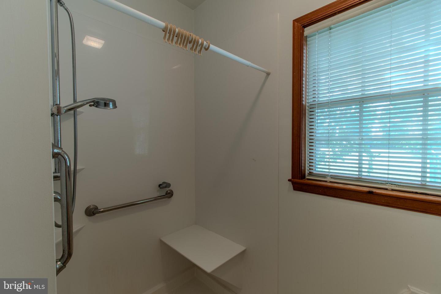 6253 Middle Point Rd Property Photo 25