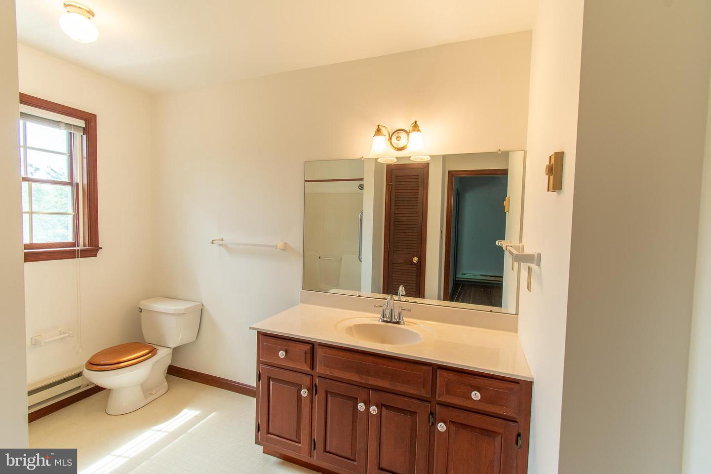 6253 Middle Point Rd Property Photo 36