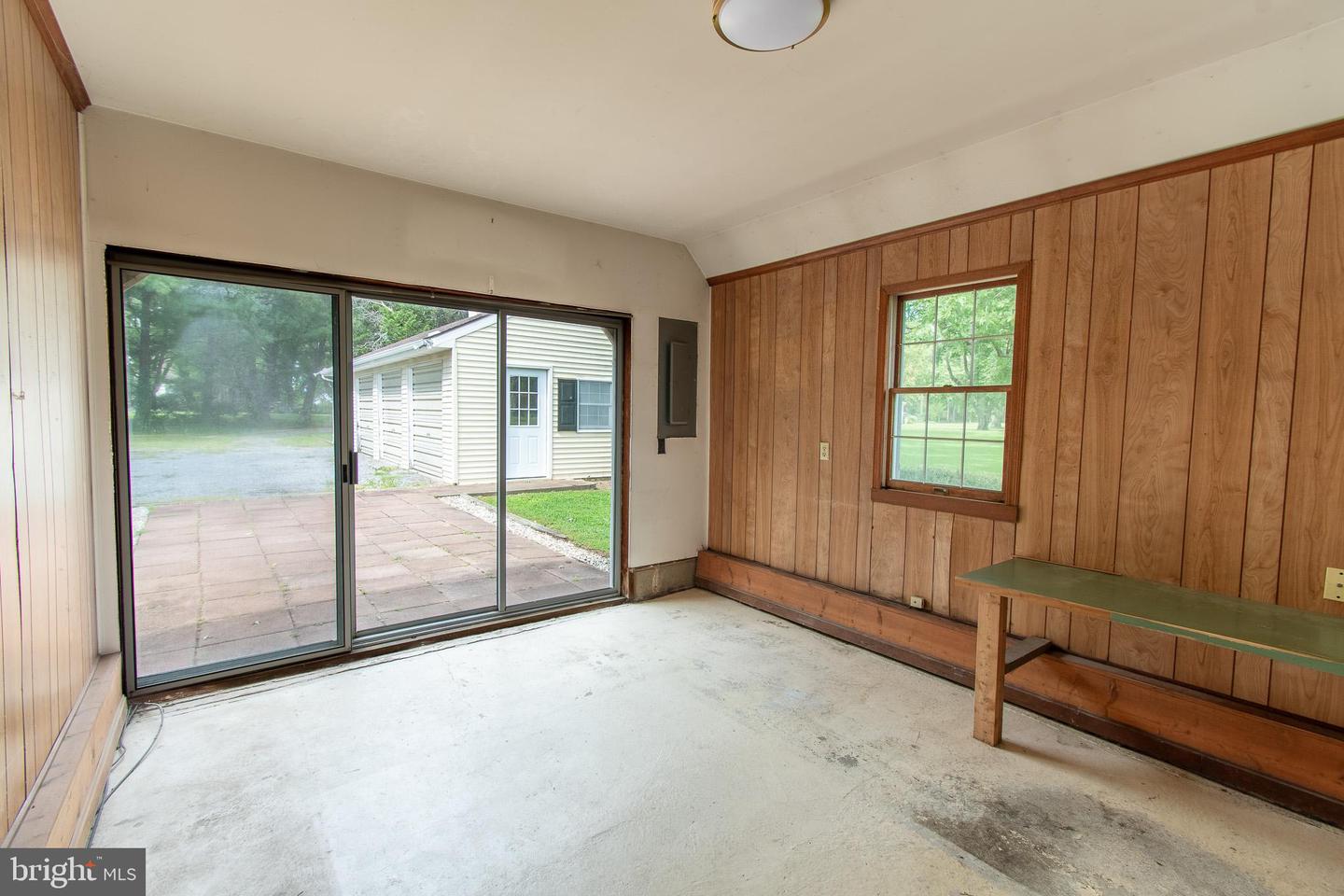 6253 Middle Point Rd Property Photo 46