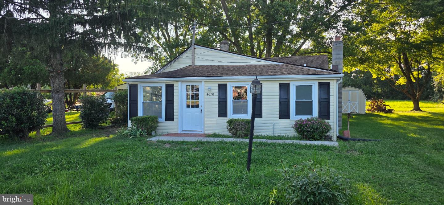 4070 HENNISEE LN Property Photo 1