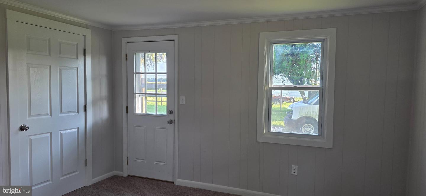 4070 Hennisee Ln Property Photo 14