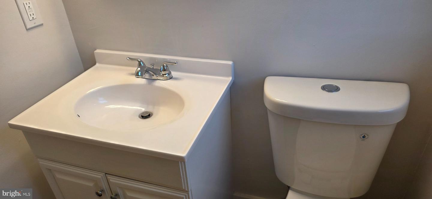 4070 Hennisee Ln Property Photo 22