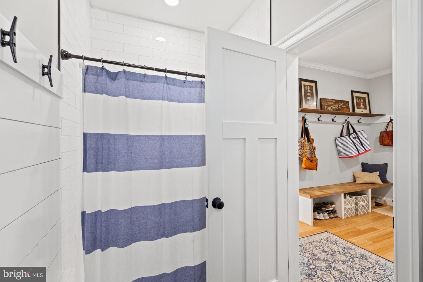 29629 Ferry Point Dr Property Photo 25