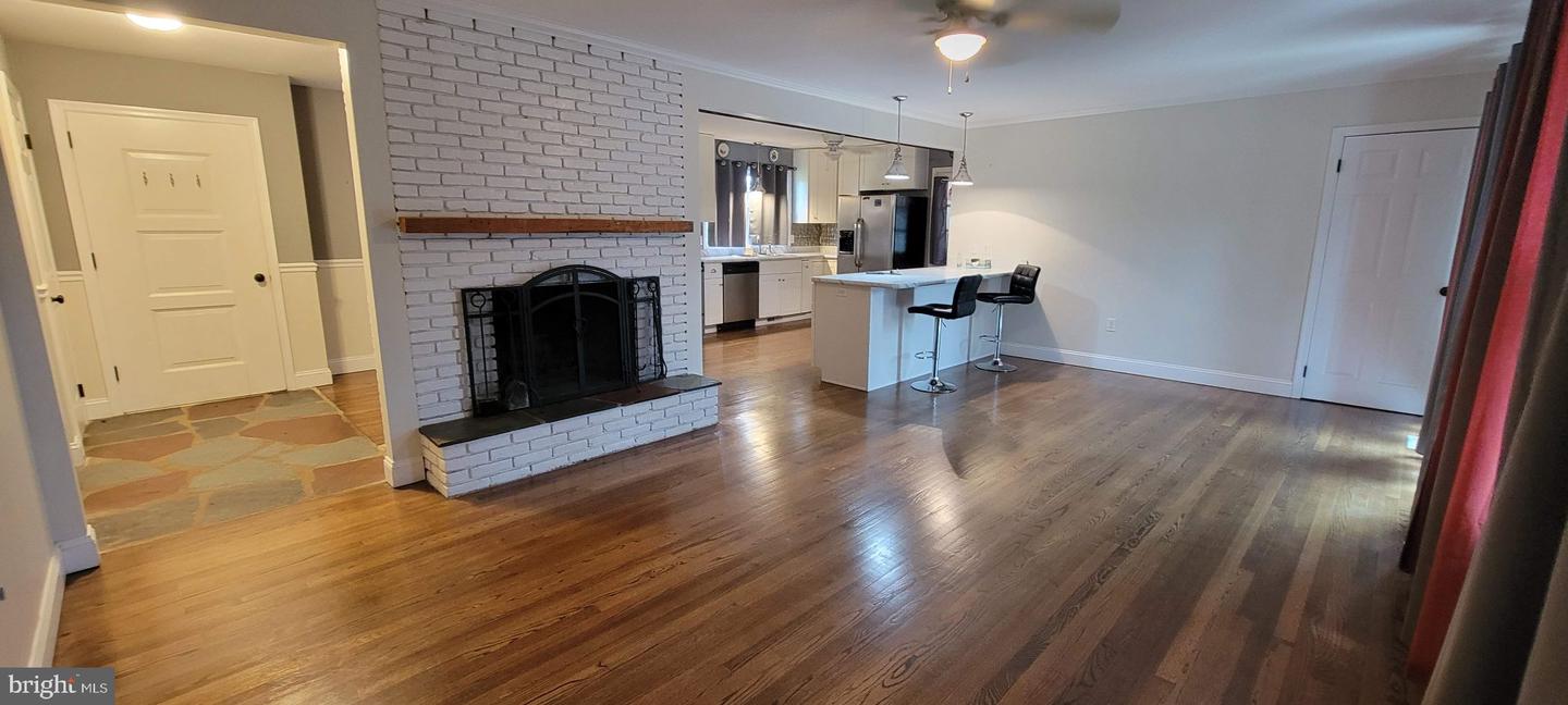 13980 Dulin Rd Property Photo 8