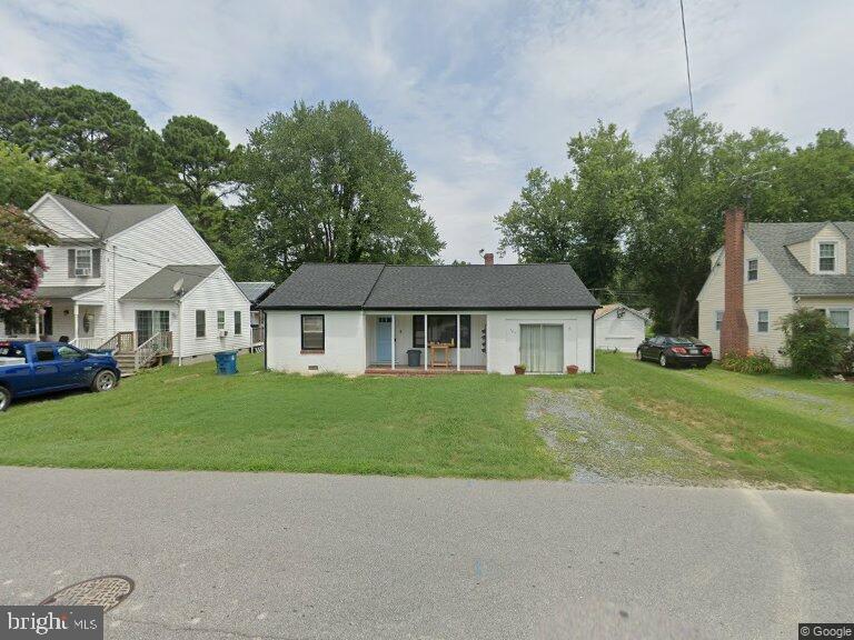 409 Railroad Ave Property Photo 1