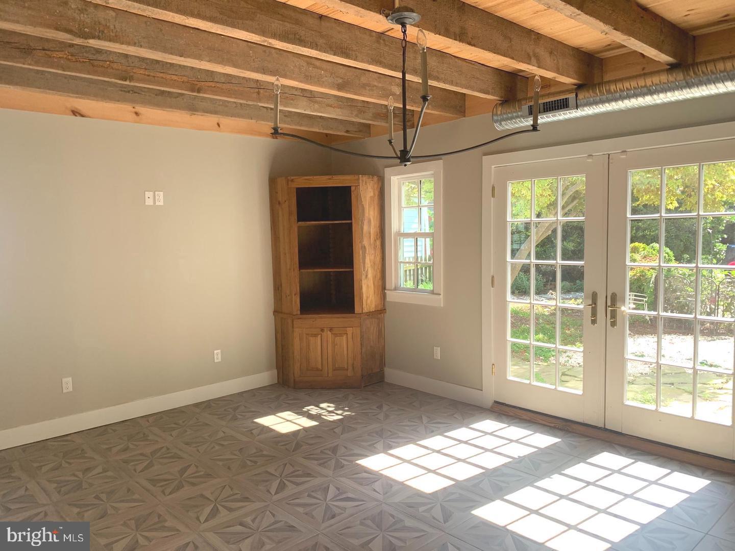 102 Locust St Property Photo 19