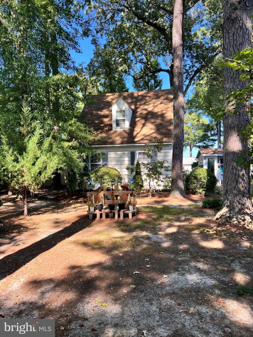 806 Calvert Ave Property Photo 1