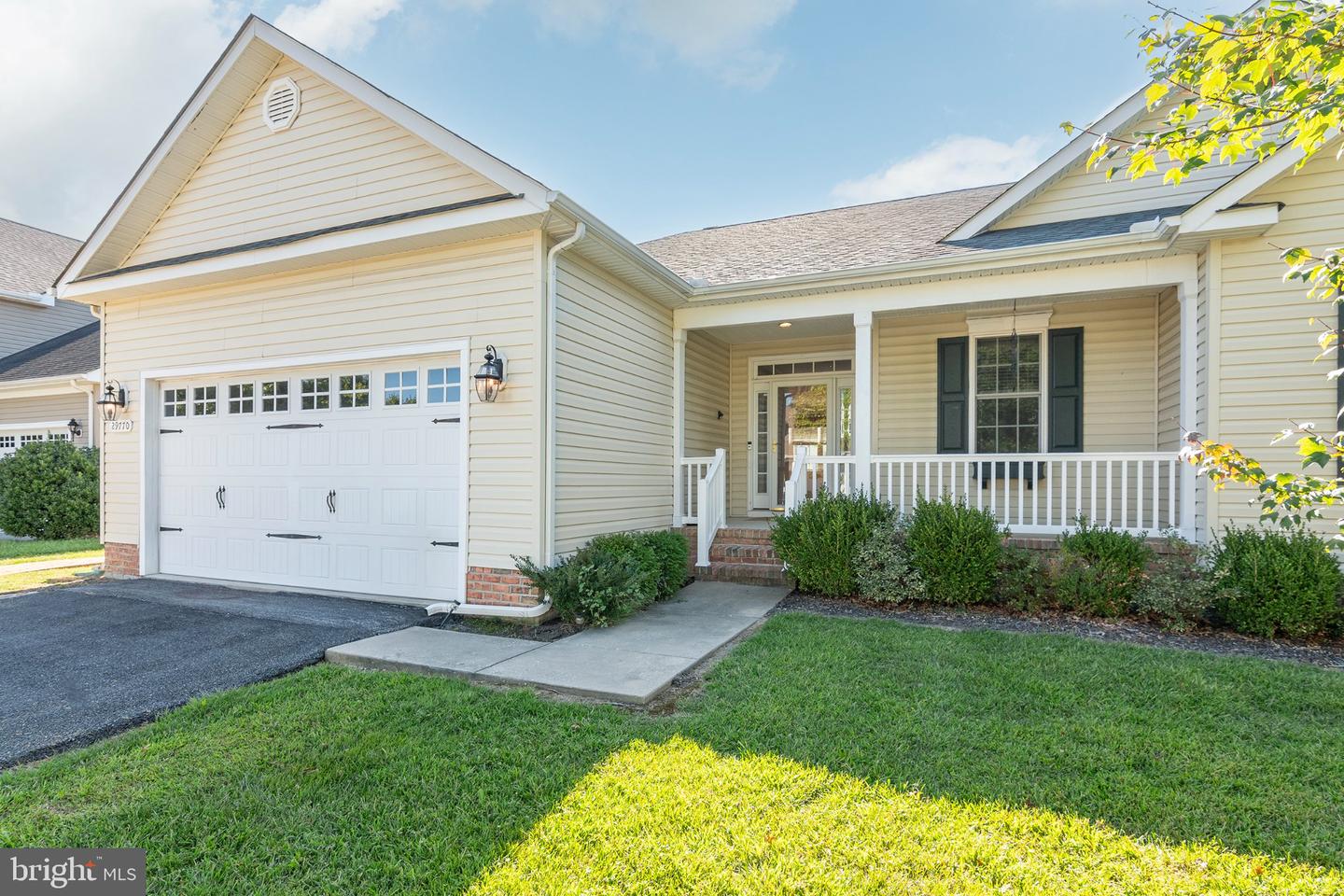 29770 CAPTAIN ADAMOUSKI ST Property Photo 1