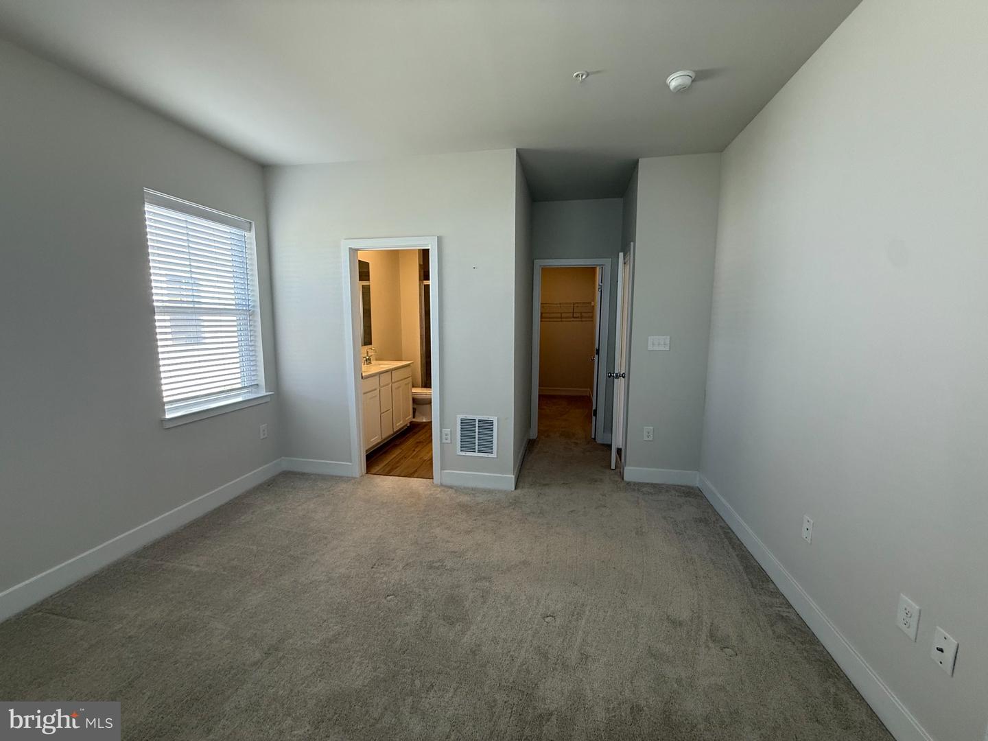 1662 Lake Placid Dr Property Photo 27