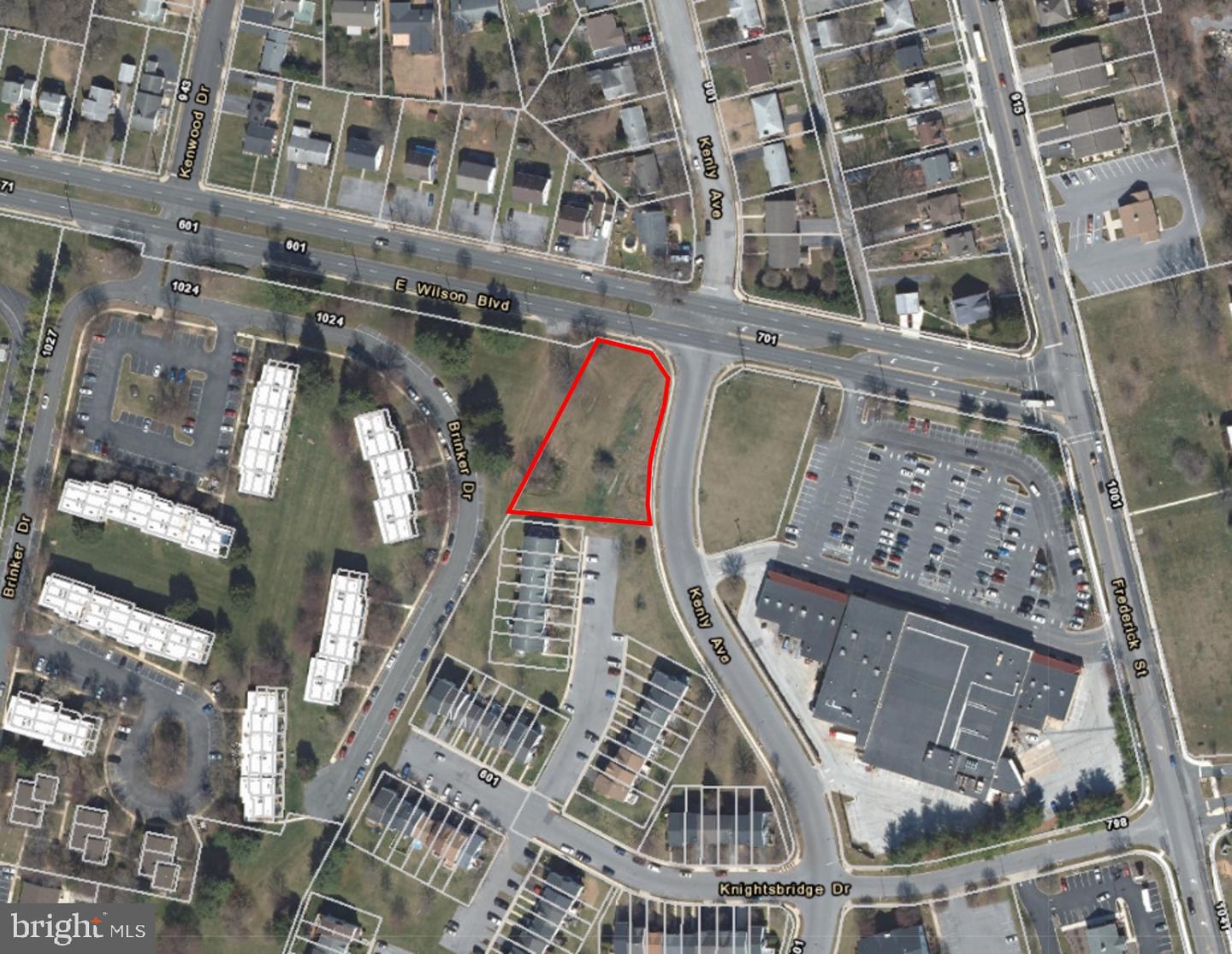 Kenly Ave Property Photo 2