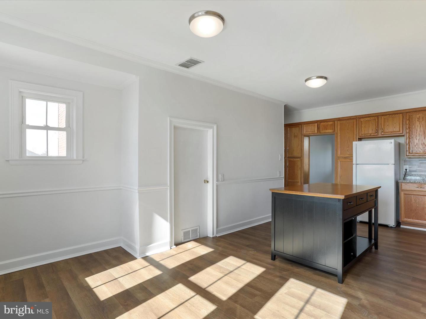 18941 Amesbury Rd Property Photo 17