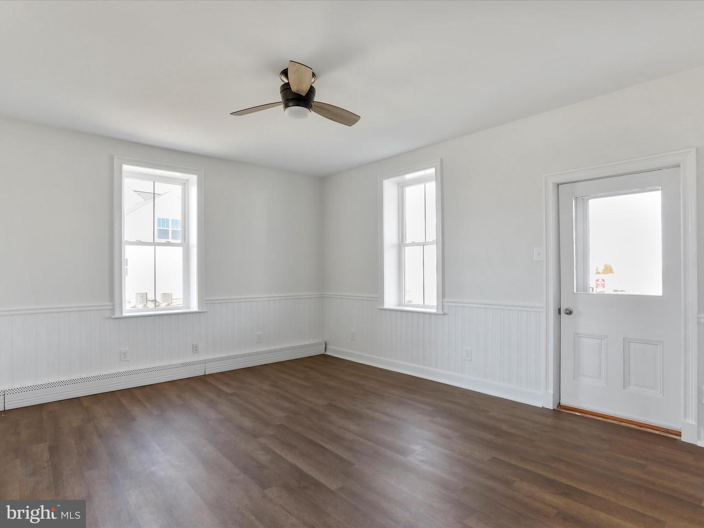 18941 Amesbury Rd Property Photo 20