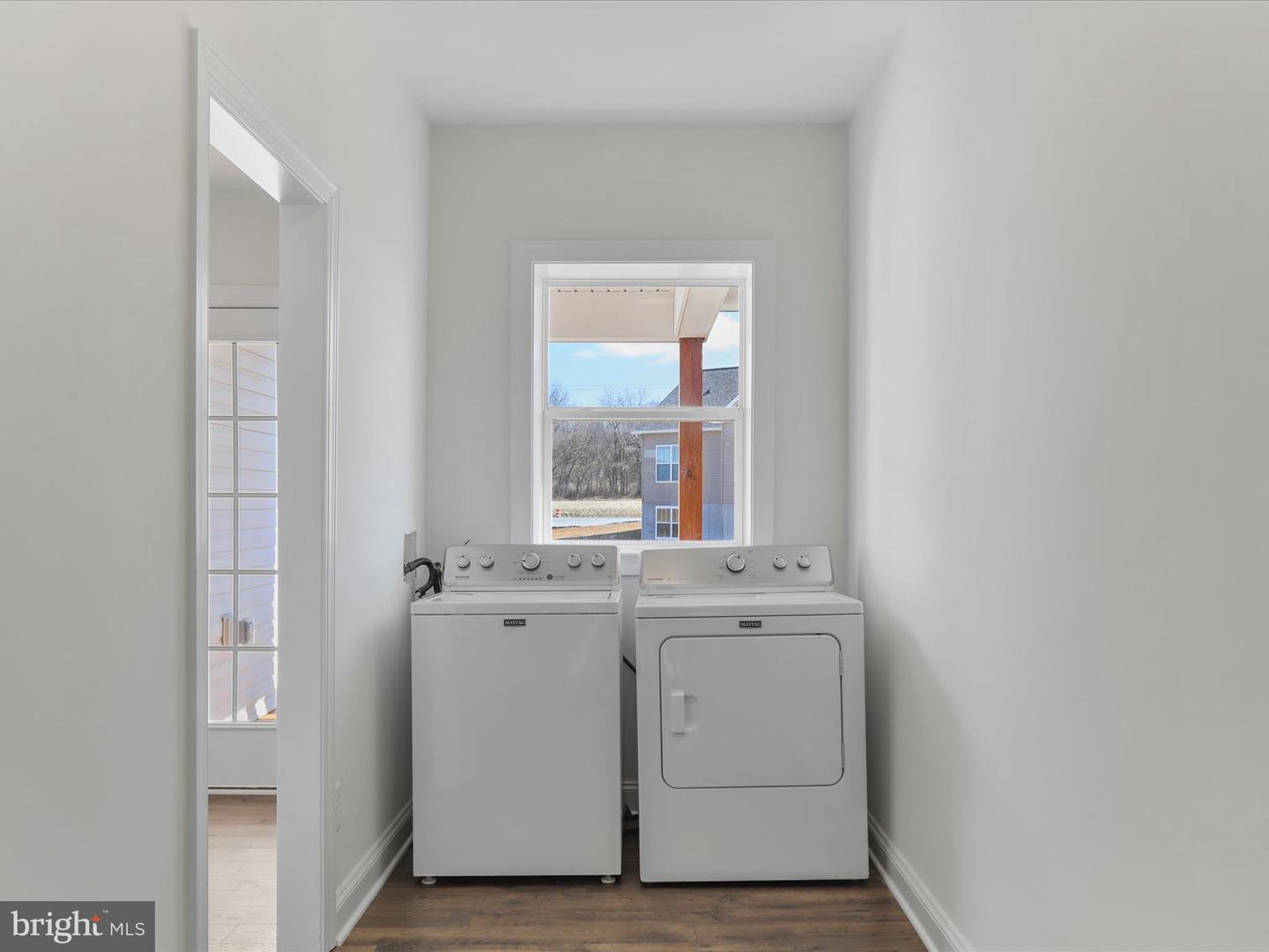 18941 Amesbury Rd Property Photo 26