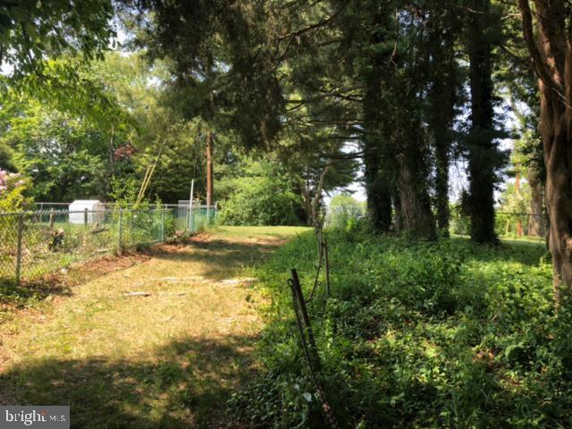1 Maple Ave Property Photo 18