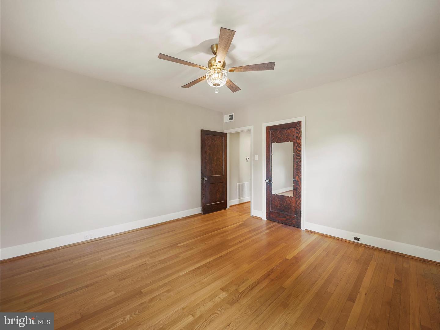 120 E Irvin Ave Property Photo 29